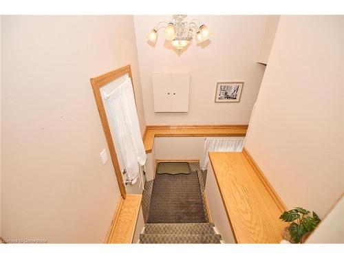 37 Shakespeare Avenue, St. Catharines, ON - Indoor Photo Showing Other Room