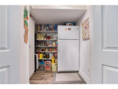 28 Ramsey Crescent, Hamilton, ON - Indoor Photo Showing Other Room