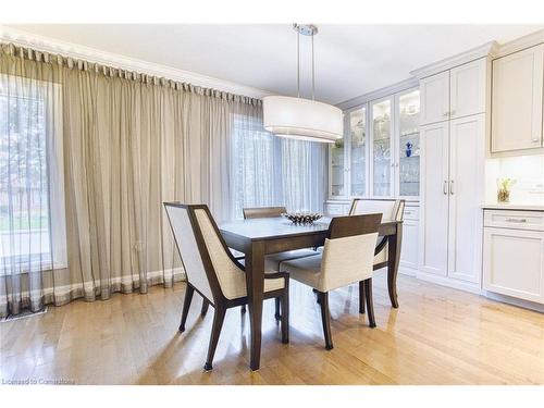 28 Ramsey Crescent, Hamilton, ON - Indoor Photo Showing Dining Room