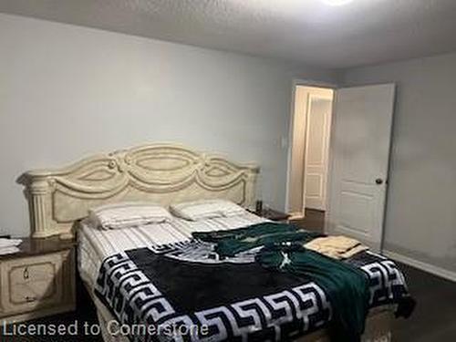 34 Kline Court, Brampton, ON - Indoor Photo Showing Bedroom