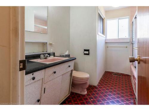 9 Pleaseley Road, Brampton, ON - Indoor Photo Showing Bathroom