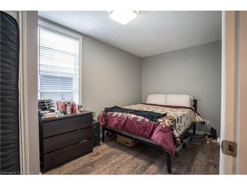 165 Emerald Street N, Hamilton, ON - Indoor Photo Showing Bedroom