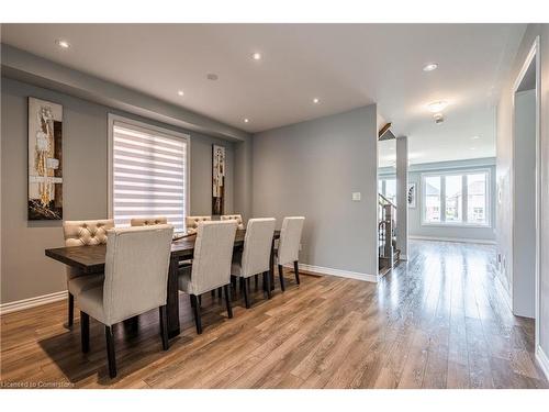 8445 Sweet Chestnut Drive, Niagara Falls, ON - Indoor Photo Showing Dining Room