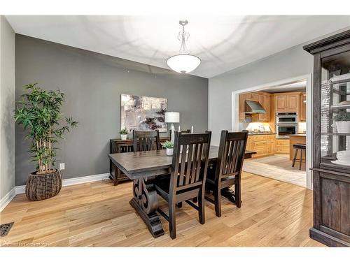 636 Greenravine Drive, Ancaster, ON - Indoor Photo Showing Dining Room