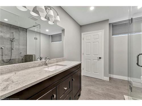 636 Greenravine Drive, Ancaster, ON - Indoor Photo Showing Bathroom