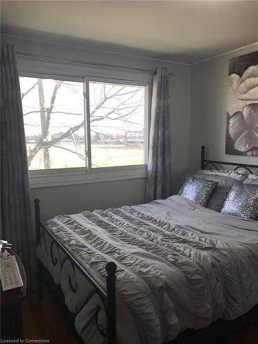 42 Palmer Road, Hamilton, ON - Indoor Photo Showing Bedroom