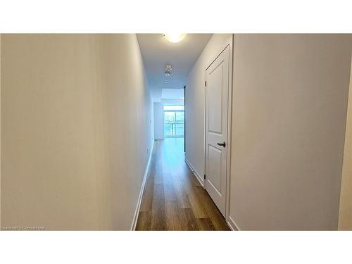 322-470 Dundas Street E, Waterdown, ON - Indoor Photo Showing Other Room