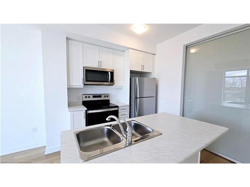 322-470 Dundas Street E, Waterdown, ON - Indoor Photo Showing Kitchen With Stainless Steel Kitchen