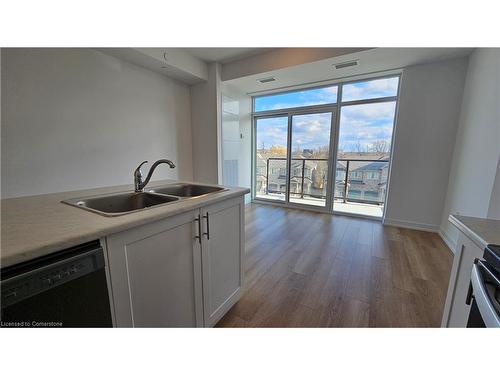 322-470 Dundas Street E, Waterdown, ON - Indoor Photo Showing Kitchen With Double Sink