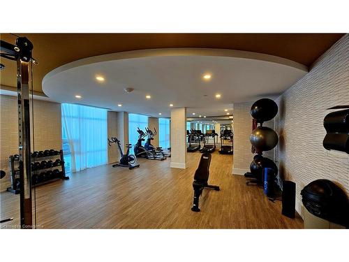 322-470 Dundas Street E, Waterdown, ON - Indoor Photo Showing Gym Room