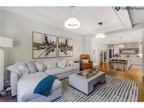 149 Miller Drive, Ancaster, ON - Indoor Photo Showing Living Room