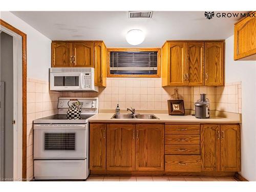 149 Miller Drive, Ancaster, ON - Indoor Photo Showing Kitchen With Double Sink