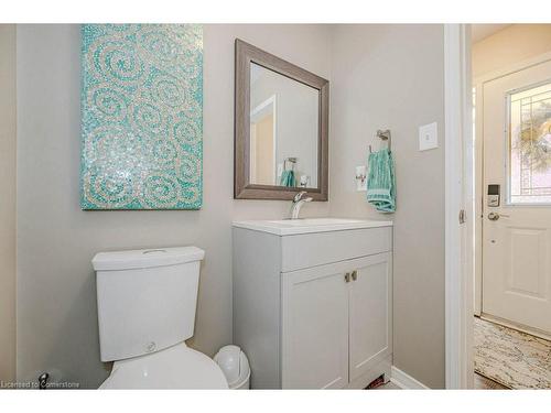 633 Amelia Crescent, Burlington, ON - Indoor Photo Showing Bathroom