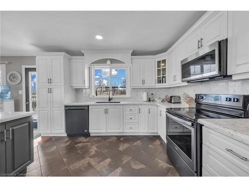 626 Haldimand Road 50 Road, Cayuga, ON - Indoor Photo Showing Kitchen