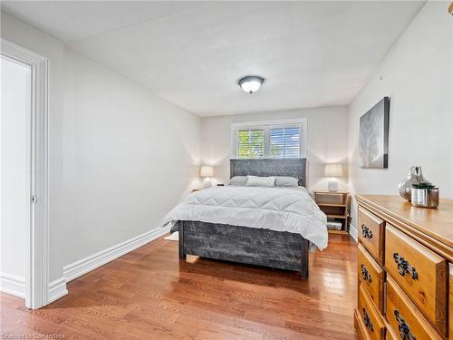 16629 Side Road 22, Halton Hills, ON - Indoor Photo Showing Bedroom