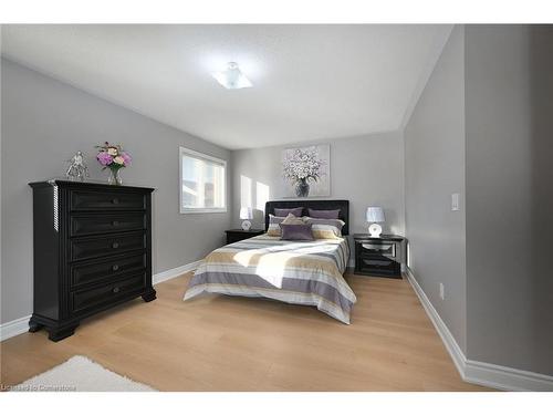 4847 Valera Road, Burlington, ON - Indoor Photo Showing Bedroom