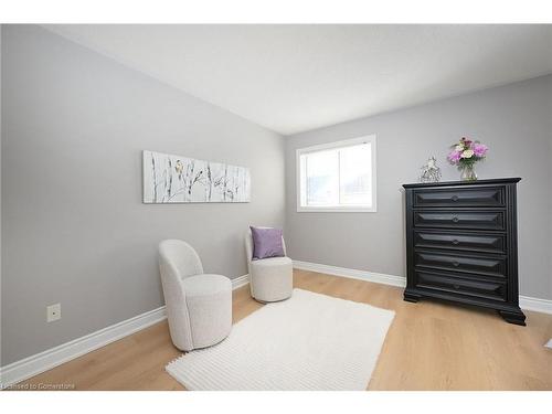 4847 Valera Road, Burlington, ON - Indoor