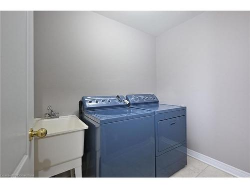 4847 Valera Road, Burlington, ON - Indoor Photo Showing Laundry Room