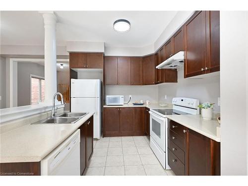 4847 Valera Road, Burlington, ON - Indoor Photo Showing Kitchen With Double Sink