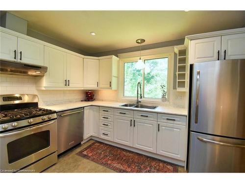 1282 Governors Road, Dundas, ON - Indoor Photo Showing Kitchen With Double Sink