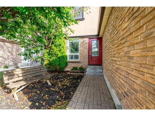 2259 Leominster Drive, Burlington, ON - Outdoor