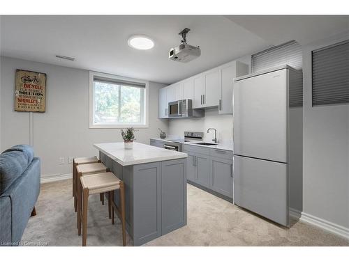 2259 Leominster Drive, Burlington, ON - Indoor Photo Showing Kitchen