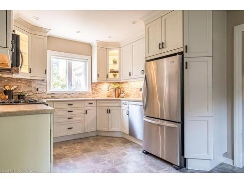 5 Rowanwood Avenue, Dundas, ON - Indoor Photo Showing Kitchen