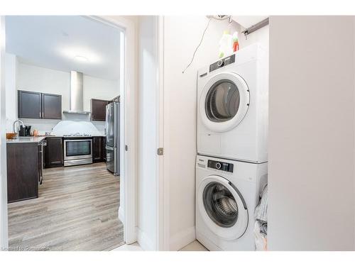 102-1 Redfern Avenue, Hamilton, ON - Indoor Photo Showing Laundry Room