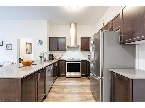 102-1 Redfern Avenue, Hamilton, ON - Indoor Photo Showing Kitchen With Stainless Steel Kitchen With Upgraded Kitchen