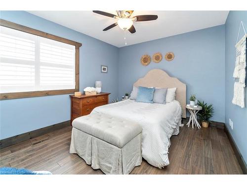 314 Brant School Road, Brantford, ON - Indoor Photo Showing Bedroom