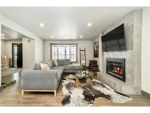 314 Brant School Road, Brantford, ON - Indoor Photo Showing Living Room With Fireplace