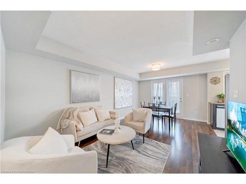 14-2480 Post Road, Oakville, ON - Indoor Photo Showing Living Room