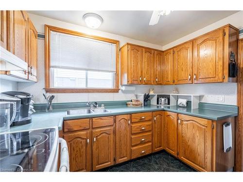 11 Wesanford Place, Hamilton, ON - Indoor Photo Showing Kitchen With Double Sink