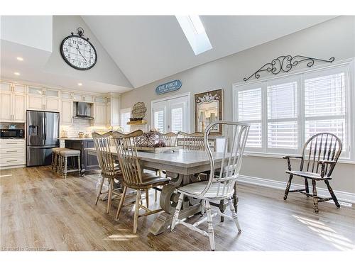 4 Valiant Circle, Binbrook, ON - Indoor Photo Showing Dining Room