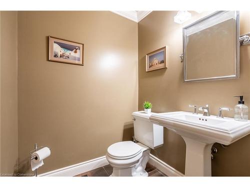 40 John Martin Court, Flamborough, ON - Indoor Photo Showing Bathroom