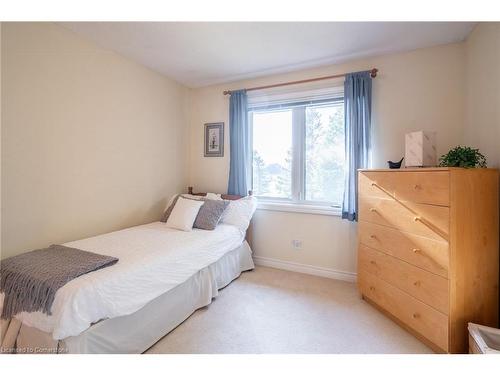 40 John Martin Court, Flamborough, ON - Indoor Photo Showing Bedroom