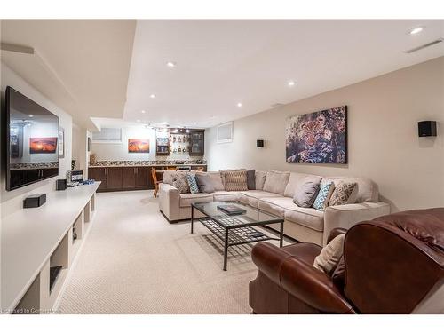 40 John Martin Court, Flamborough, ON - Indoor Photo Showing Living Room