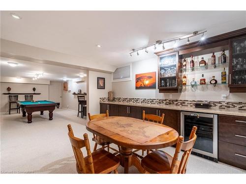 40 John Martin Court, Flamborough, ON - Indoor Photo Showing Dining Room