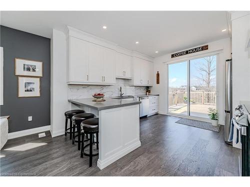 781 South Coast Drive, Peacock Point, ON - Indoor Photo Showing Kitchen