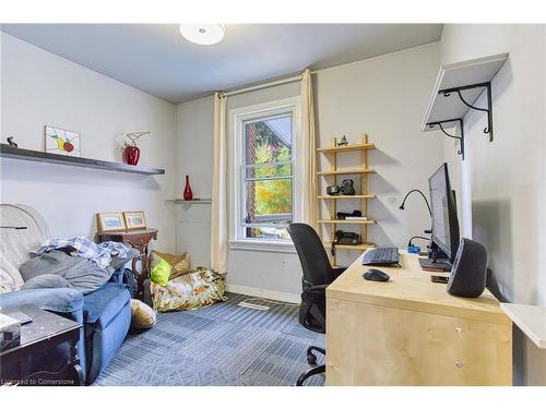 39 Tuxedo Avenue N, Hamilton, ON - Indoor Photo Showing Office