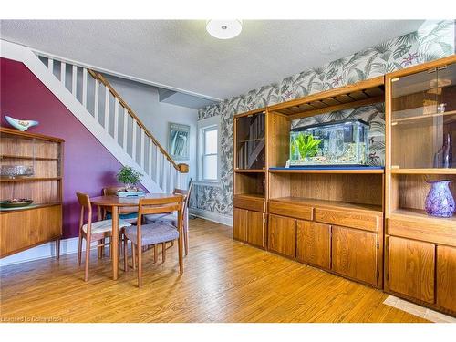 39 Tuxedo Avenue N, Hamilton, ON - Indoor Photo Showing Other Room