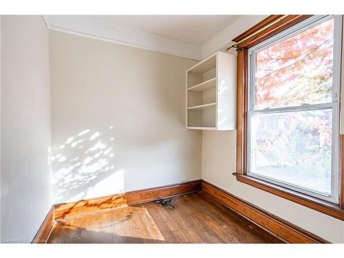 26 Ontario Avenue, Hamilton, ON - Indoor Photo Showing Other Room