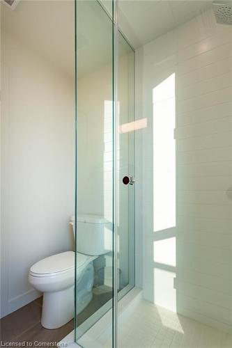 1908-2087 Fairview Street, Burlington, ON - Indoor Photo Showing Bathroom