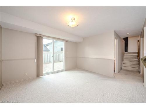 2 Jodi Place, Guelph, ON - Indoor Photo Showing Living Room