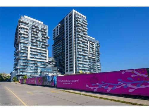 1805-2087 Fairview Street W, Burlington, ON - Outdoor With Facade