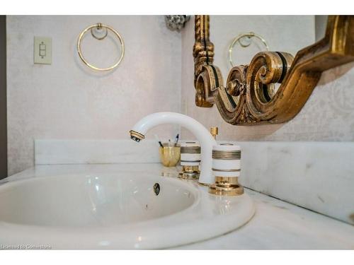 3 Edgehill Road, Toronto, ON - Indoor Photo Showing Bathroom