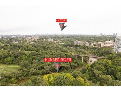 3 Edgehill Road, Toronto, ON - Outdoor With View