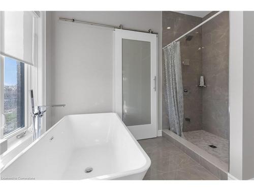 40850 Forks Road, Wainfleet, ON - Indoor Photo Showing Bathroom