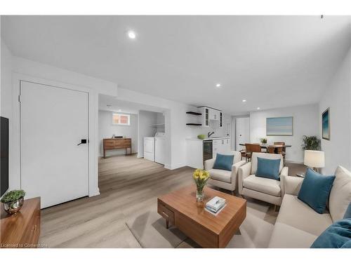 875 Fennell Avenue E, Hamilton, ON - Indoor Photo Showing Living Room