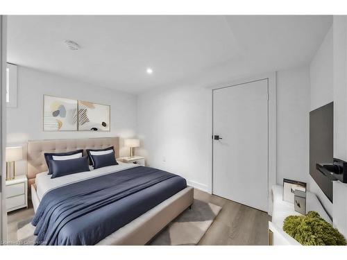 875 Fennell Avenue E, Hamilton, ON - Indoor Photo Showing Bedroom